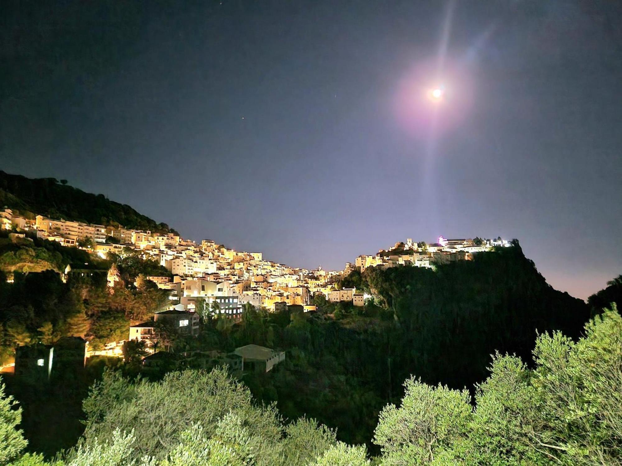 Lomy * Casares